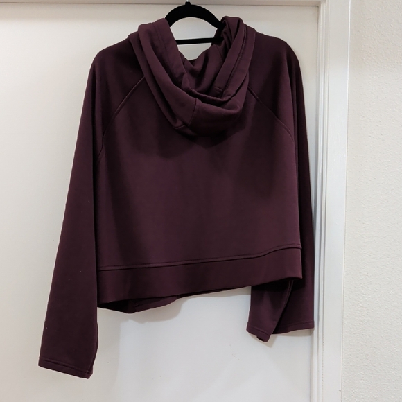 Athleta Steady State Crop Sweatshirt Burgundy EUC - Picture 4 of 6